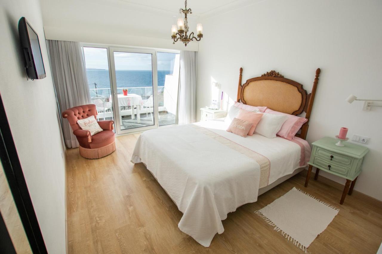 Quarto Duplo Deluxe com Varanda e Vista Mar